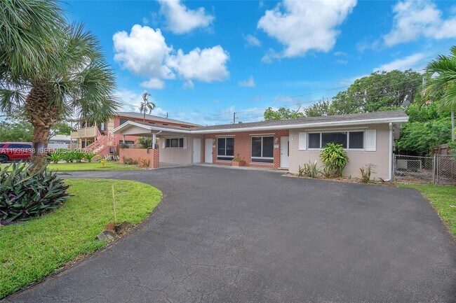 Building Photo - 5133 NE 18th Terrace