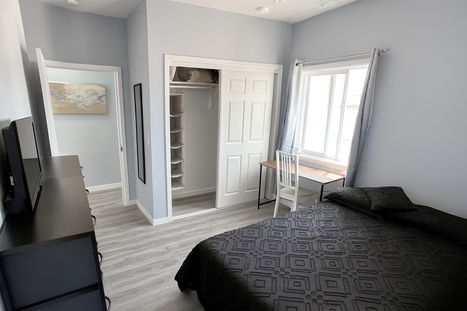 Building Photo - 663 1st Ln