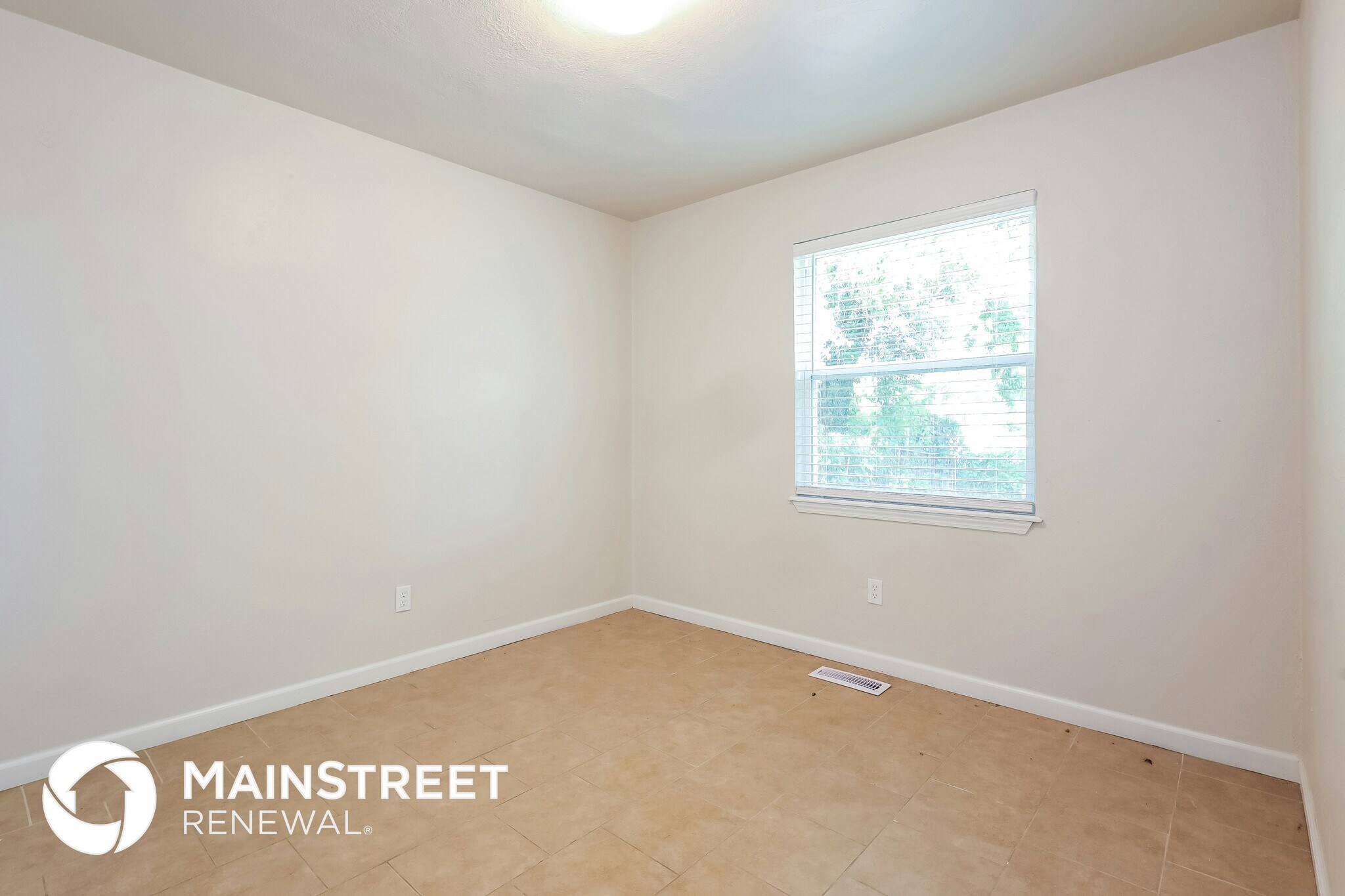 Building Photo - 4400 N Shadybrook Dr