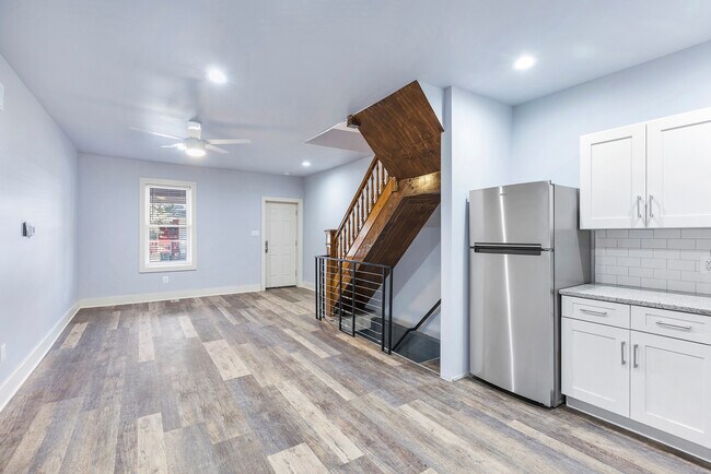 Building Photo - 5430 Delancey St