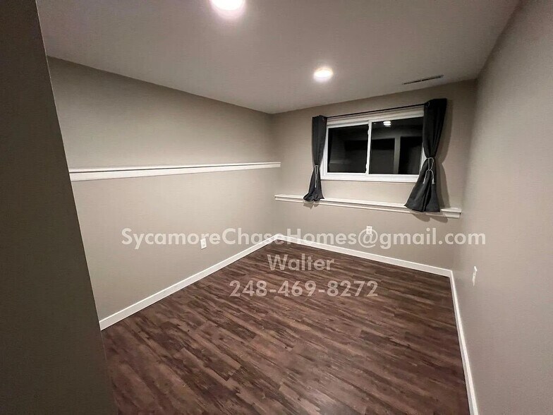 Building Photo - 2912 Canarsie Dr