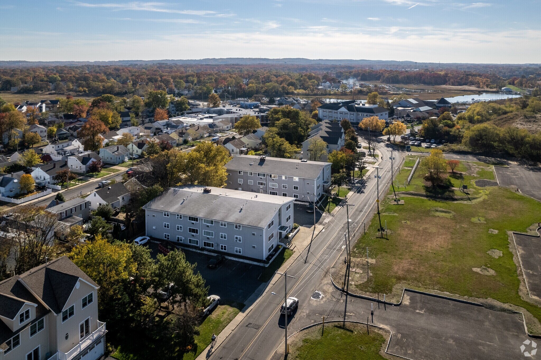 Building Photo - 544 Beachway Ave