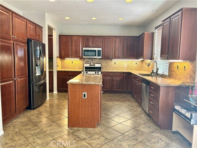 Building Photo - 30809 Lilac Cir