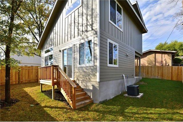 Building Photo - 1711 Perez St