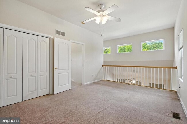 Building Photo - 3241 Henson Ave