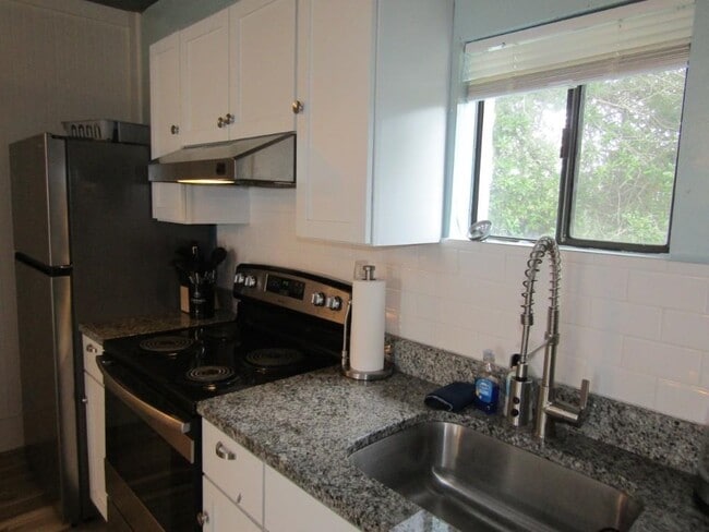 Building Photo - 1524 S Ocean Blvd