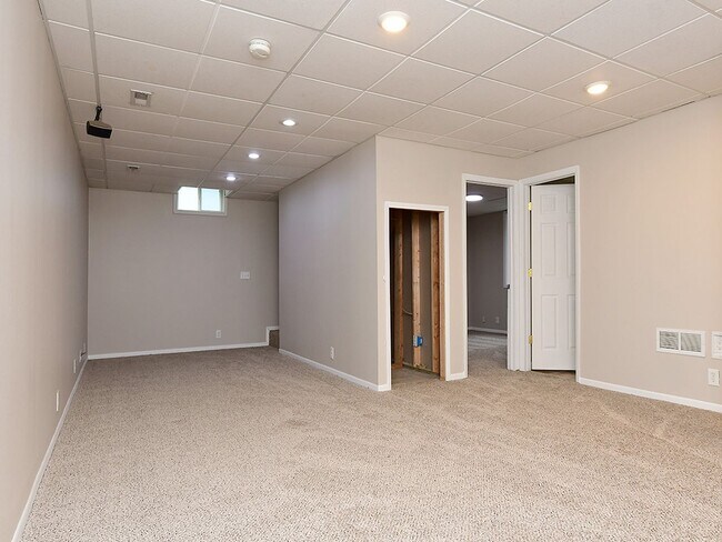 Building Photo - 38 Cypress St