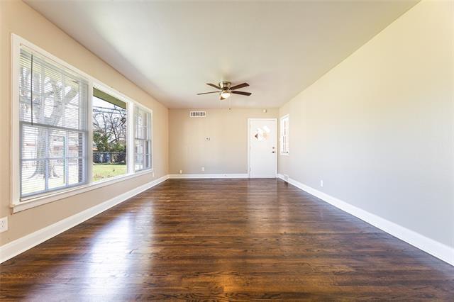 Building Photo - 1761 Mariposa Dr