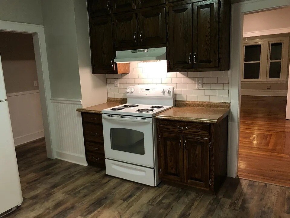 Building Photo - 103 Gridley St