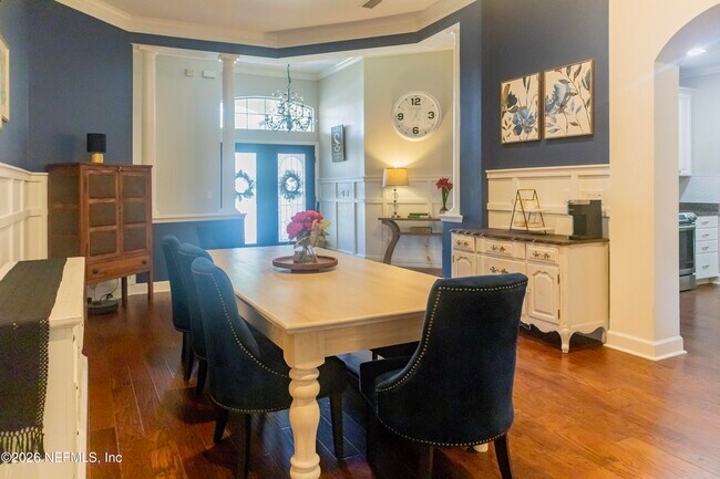 Building Photo - 904 Gallier Pl