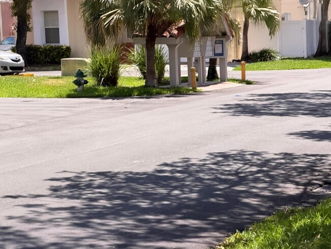 Building Photo - 3780 Amalfi Dr