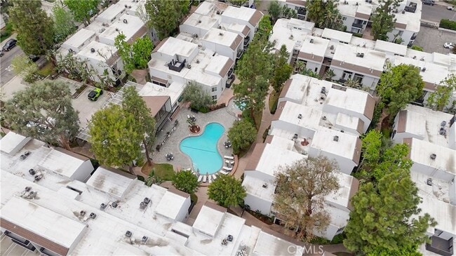 Building Photo - 18645 Hatteras St