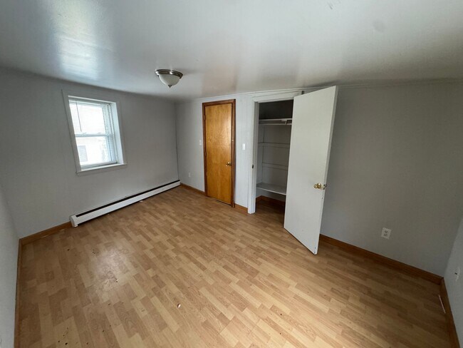 Building Photo - 10 Portland St