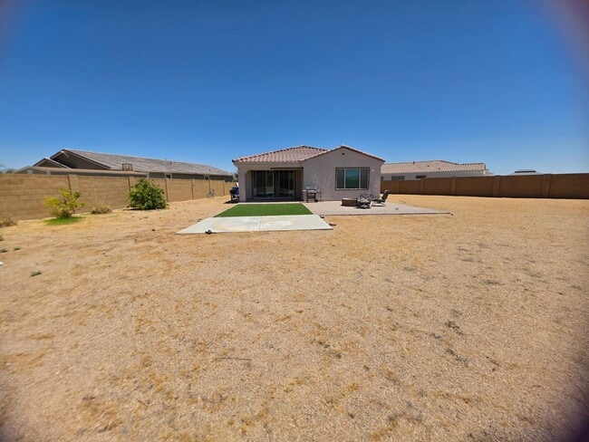 Building Photo - 320 S 202nd Ln