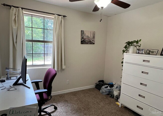 Building Photo - 4207 Cherry Laurel Dr