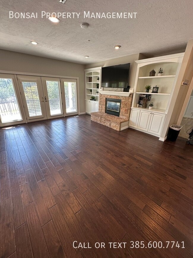 Building Photo - 11291 Palisade View Dr