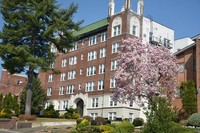Building Photo - Franklin Towers