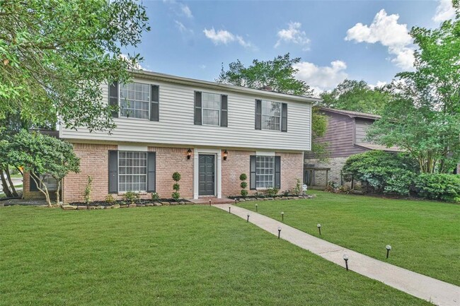 Building Photo - 7003 Huntbrook Dr