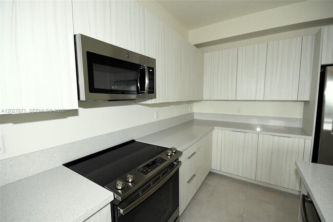 Building Photo - 4700 NW 84th Ave