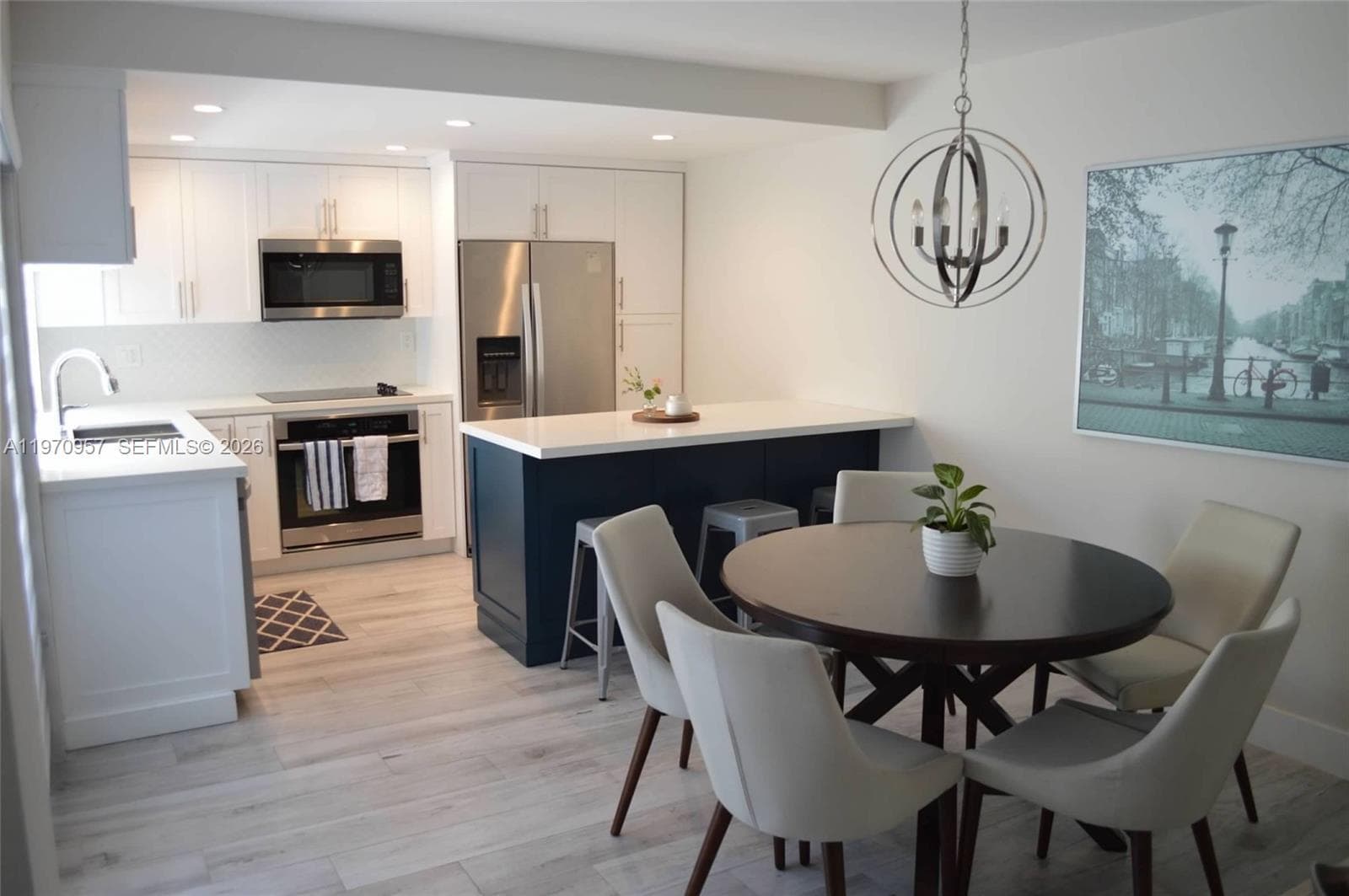 Building Photo - 4708 SW 67th Ave