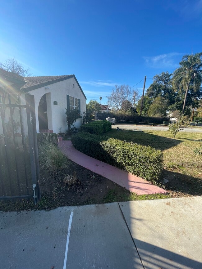 Building Photo - 5888 Grand Ave