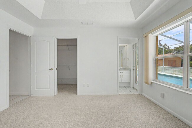 Building Photo - 20811 SW 81st Loop