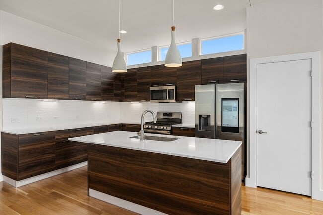 Building Photo - 4618 Nichols St