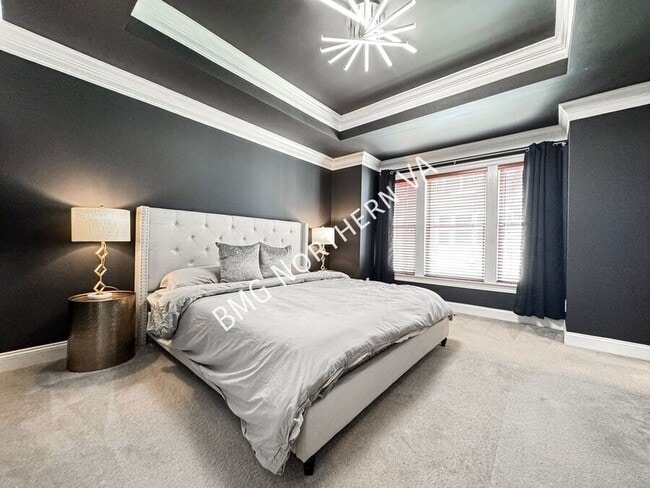 Building Photo - 9471 Canonbury Square