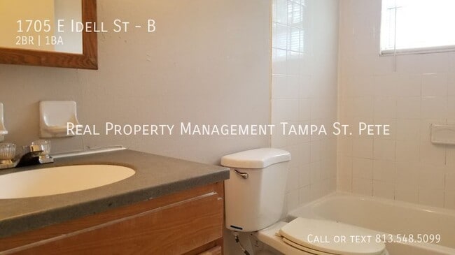 Building Photo - 1705 E Idell St