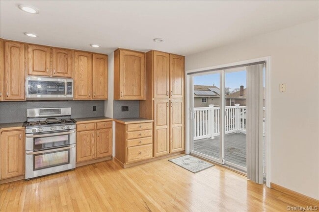 Building Photo - 149-47 Centreville St