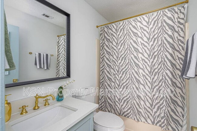 Building Photo - 7322 Grant St