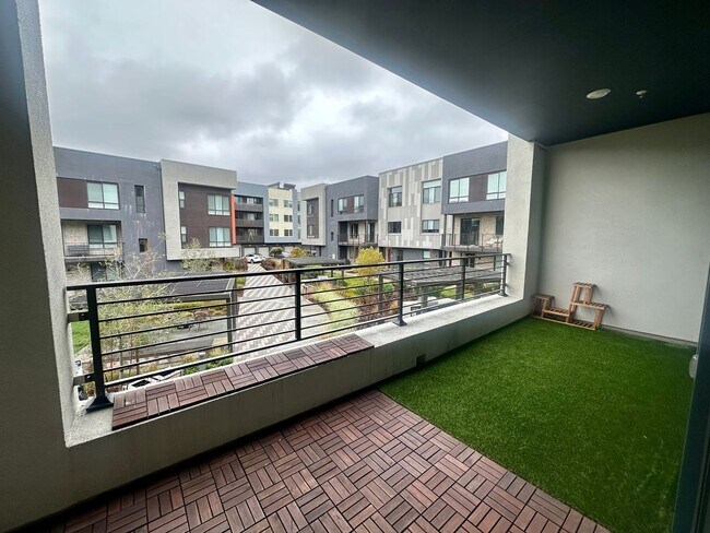 Building Photo - Bright 4 Bedroom 3 bath in FREMONT!