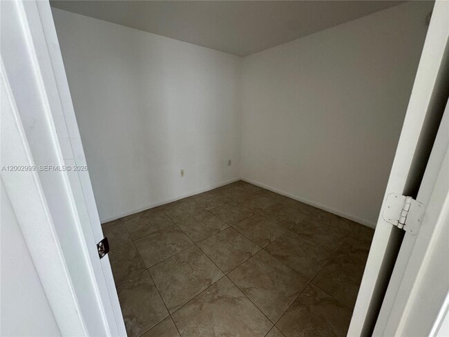 Building Photo - 253 NE 2nd St