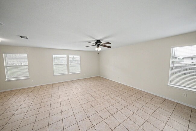 Building Photo - Spacious Cul-de-Sac Home in Bulverde Village - Realtor Commission: $500