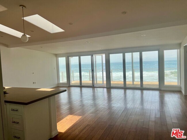 Building Photo - 25164 Malibu Rd
