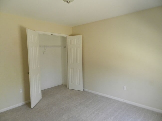 Building Photo - 24430 Tanglewood Rd