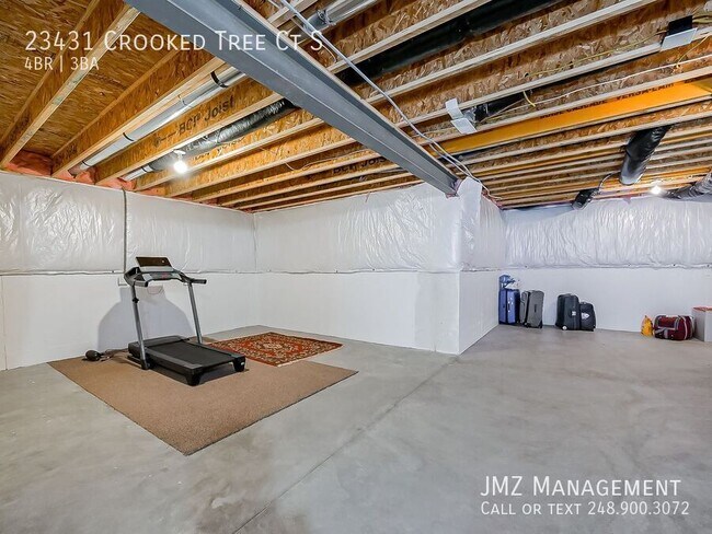 Building Photo - 23431 Crooked Tree Ct S