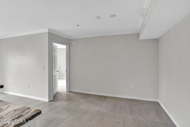 Building Photo - 700 Boardwalk Dr