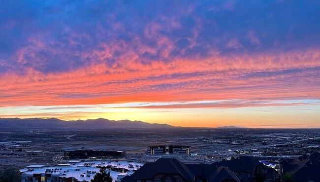 Building Photo - MILLION DOLLAR VIEWS OF SALT LAKE VALLEY W...