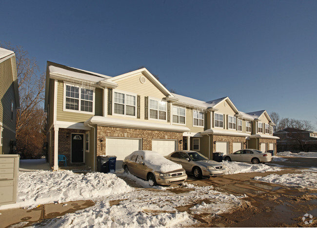 Building Photo - Windsong Townhomes