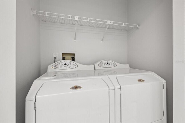 Building Photo - 2715 63rd Terrace N