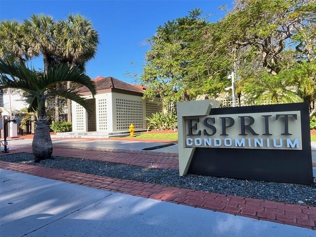 Building Photo - 9795 SW 138th Ave