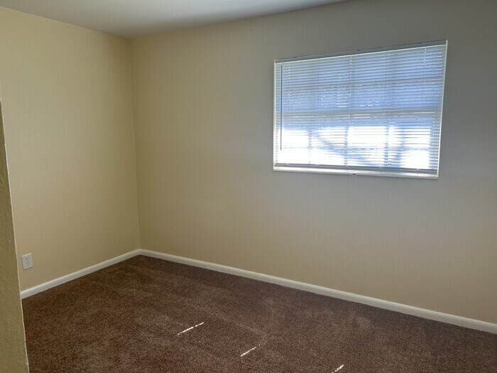 Building Photo - 3605 W Leila Ave