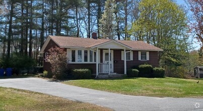 Building Photo - 32 Cranberry Rd