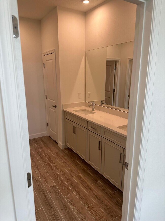 Building Photo - 12167 SW Viridian Blvd