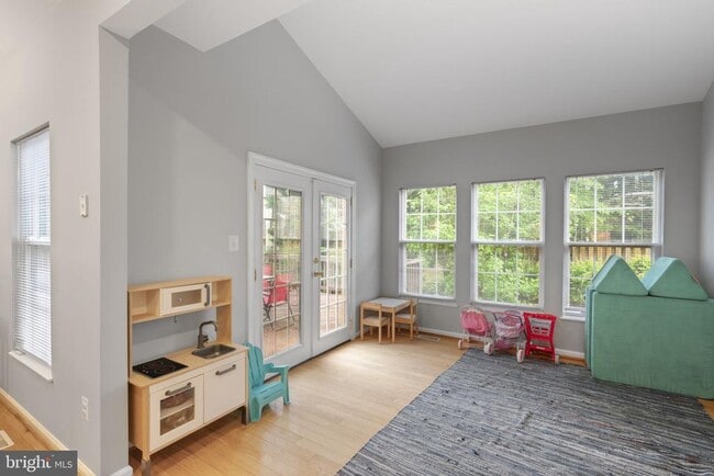 Building Photo - 6505 Parish Glebe Ln