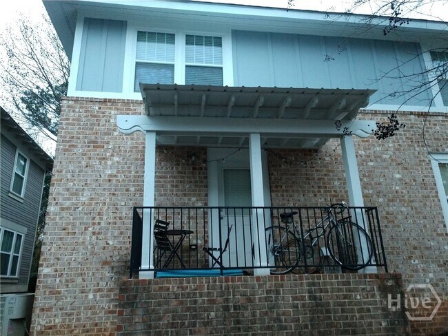 Building Photo - 490 S Barnett Shoals Rd