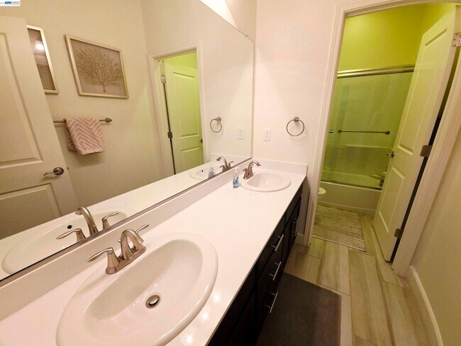 Building Photo - 2488 Remy Cantos Dr