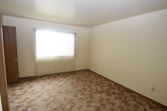 Building Photo - 3782 W 73rd Pl