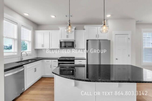 Building Photo - 271 Dalmatian Dr